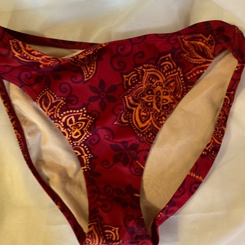 Victoria’s Secret bikini